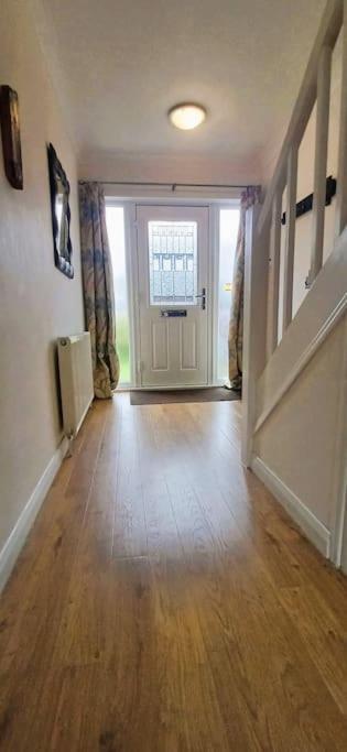 Spacious House And Garden Saltburn-by-the-Sea