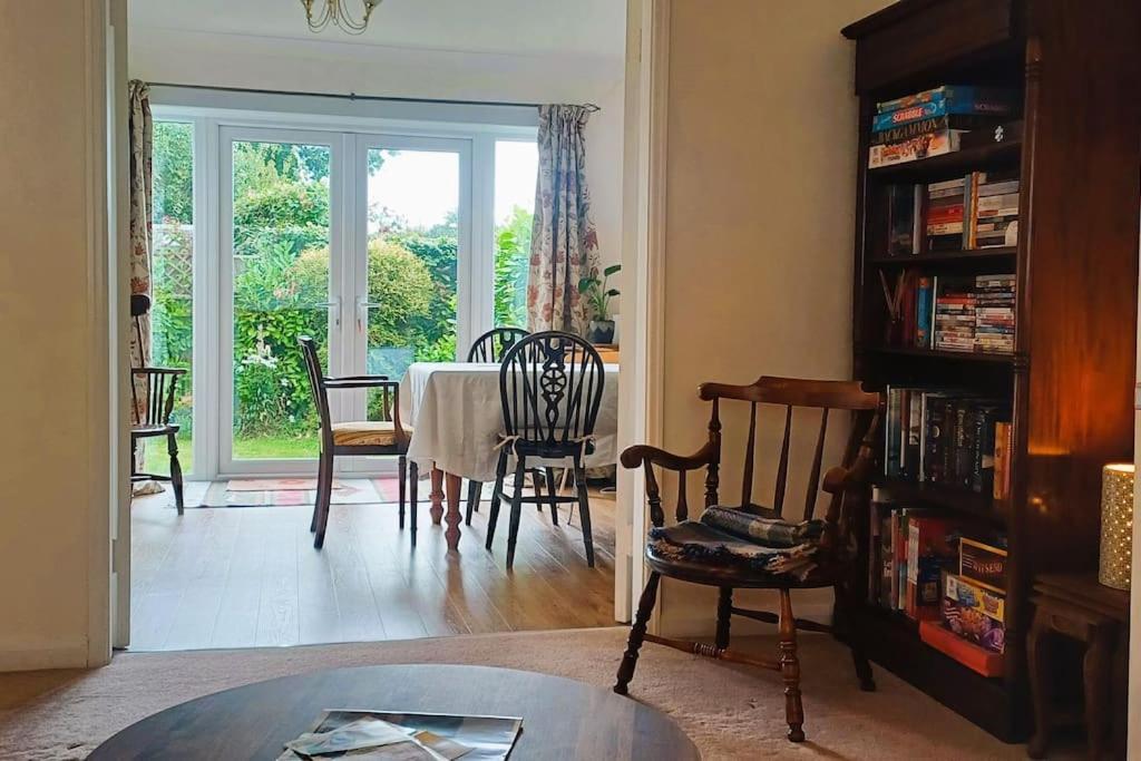 Holiday home Spacious House And Garden